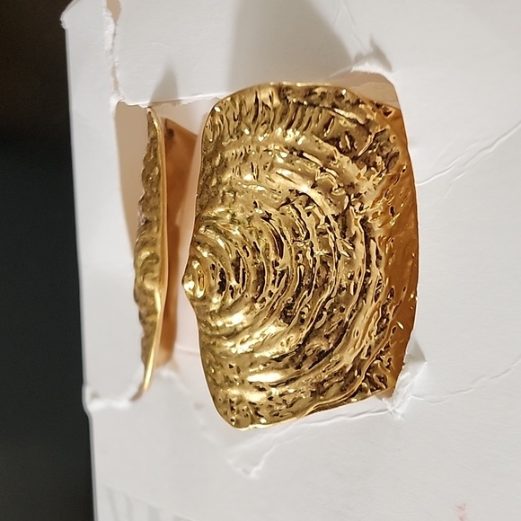 ZARA Double Shell Rigid Bracelet - Picture 10 of 11